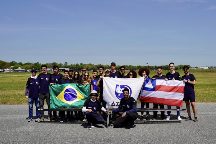 Jovens baianos conquistam prmio internacional em competio de aerodesign nos Estados Unidos