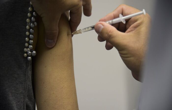 Cobertura vacinal na pandemia está abaixo de 60 por cento