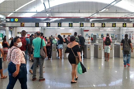 Mais de um milhão de passageiros já foram monitorados por câmeras de temperatura em estações de metrô