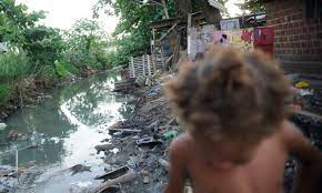 Estudo mostra que 46% das casas no Brasil t�m problemas de saneamento