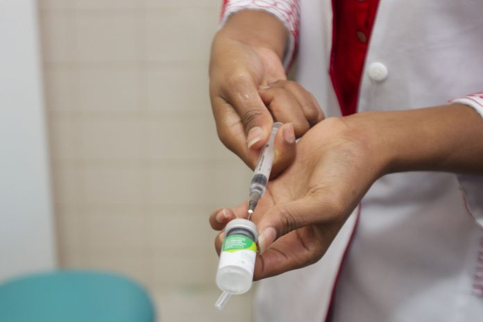 Governador quer vacinação na Bahia em até 30 dias