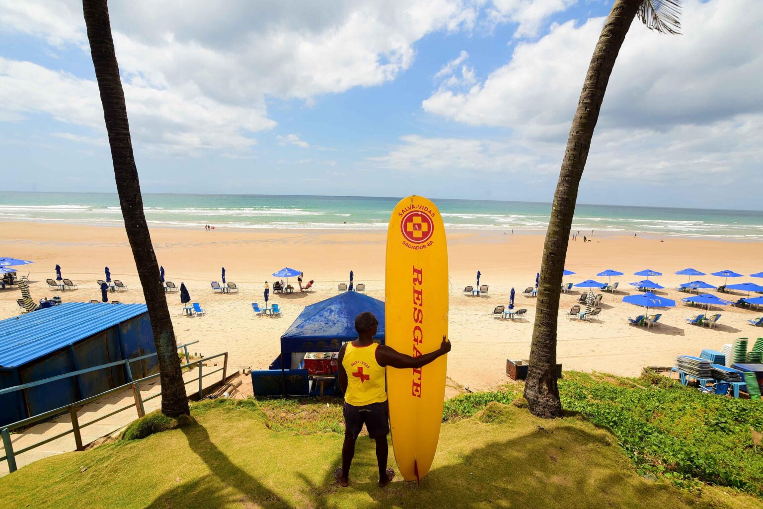 Salvador alerta para cuidados com o banho de mar após frente-fria