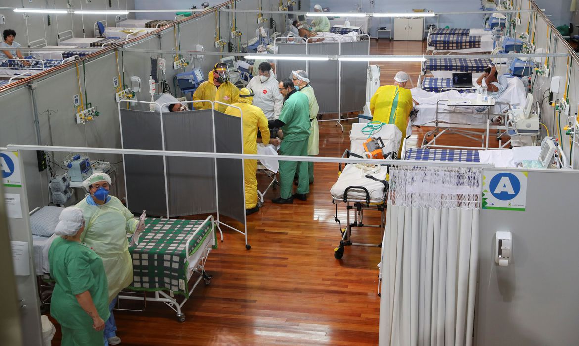 Brasil tem mais de 2,75 milhões infectados por coronavírus