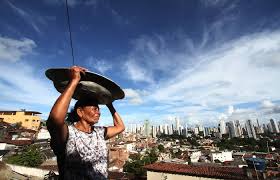 Renda recua e Brasil se torna o 9º país mais desigual