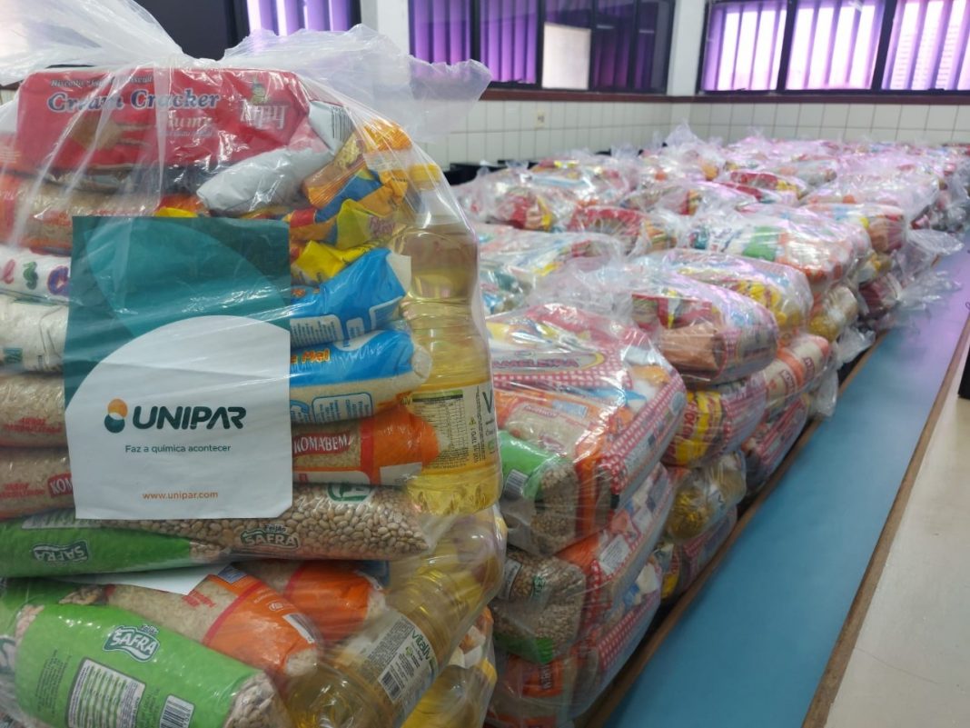 Unipar doa 5 mil cestas básicas para famílias vítimas das enchentes na Bahia