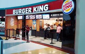 Procon autua Burguer King do Shopping Barra por produtos vencidos