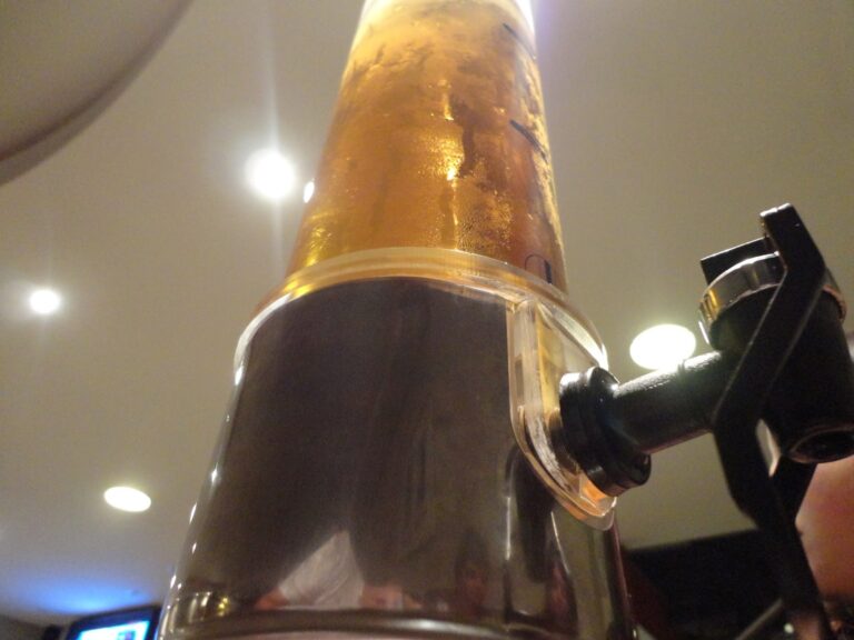 Torres de chope: você pode estar pagando pelo que não consumiu