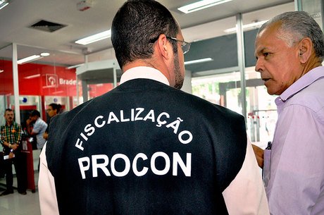 Mais oito agências bancárias são autuadas pelo Procon-BA