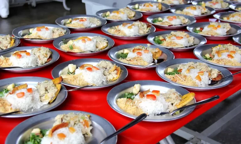 Governo vai comprar perecíveis que iriam para os EUA, diz ministro