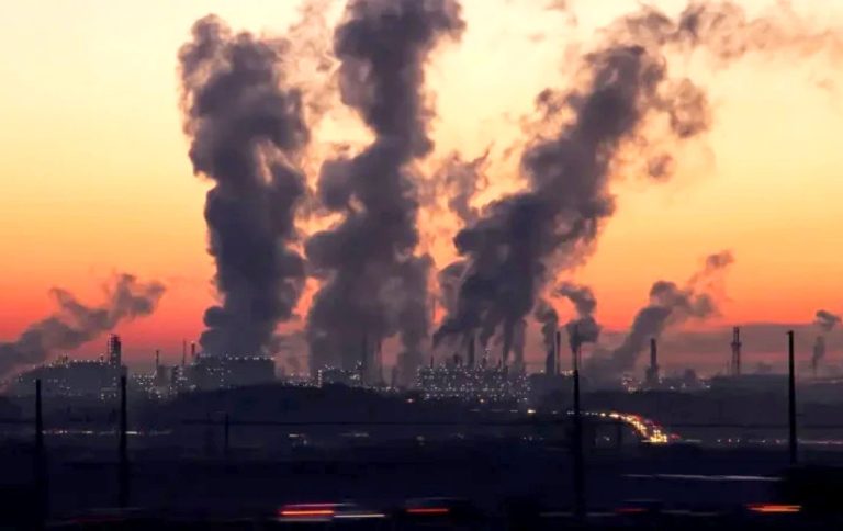 Ipea propõe taxar super-ricos para pagar dívidas climáticas