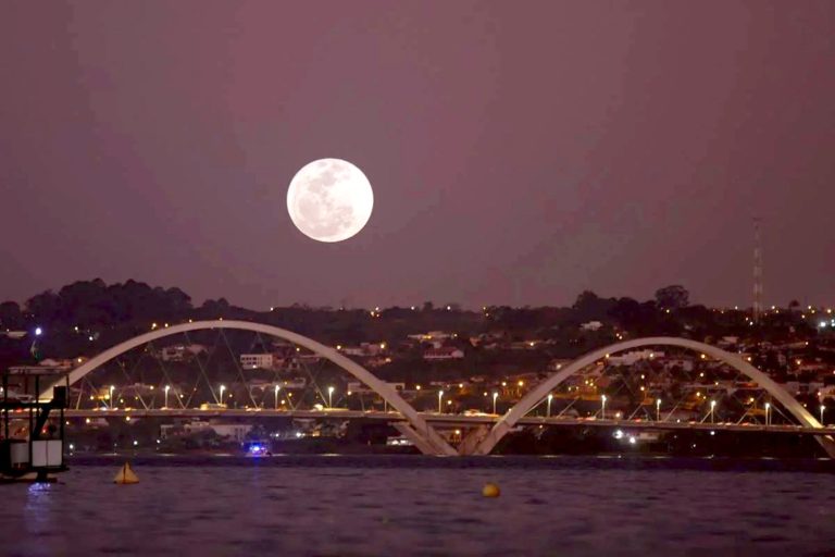 Segunda superlua do ano poderá ser vista no Brasil amanhã (05)